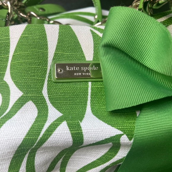 Kate Spade Tote - Picture 3 of 11